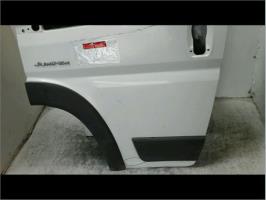 Porte avant gauche