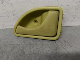 Poignee interieur avant droit