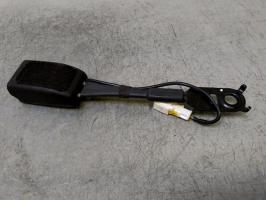 Attache ceinture avant gauche