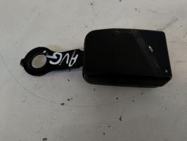 Attache ceinture avant gauche