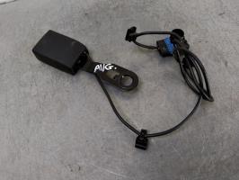 Attache ceinture avant gauche