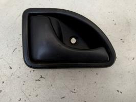 Poignee interieur avant gauche