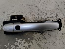 Poignee porte avant droit