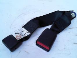 Attache ceinture arriere droit