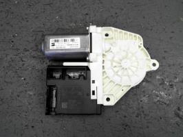Moteur leve vitre avant droit