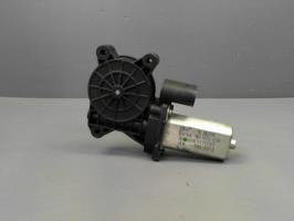 Moteur leve vitre avant droit