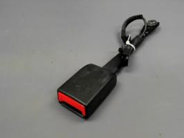 Attache ceinture avant droit