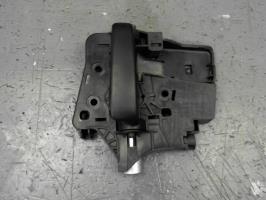 Poignee interieur porte laterale droite