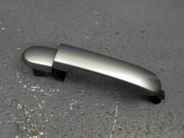 Poignee porte arriere droit