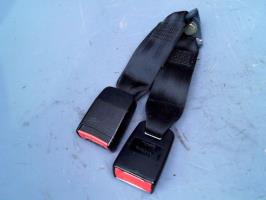Attache ceinture arriere gauche