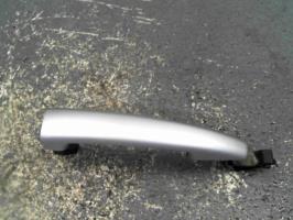 Poignee porte arriere droit