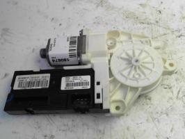 Moteur leve vitre avant droit