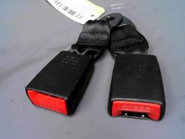 Attache ceinture arriere gauche