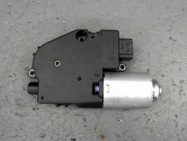 Moteur toit ouvrant