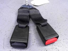 Attache ceinture arriere gauche