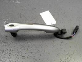 Poignee porte avant gauche