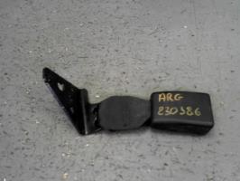 Attache ceinture arriere gauche