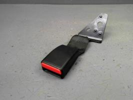 Attache ceinture arriere gauche