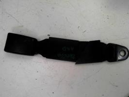 Attache ceinture arriere droit