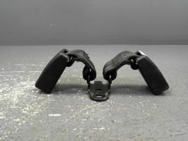 Attache ceinture arriere droit