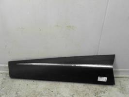 Baguette de porte avant gauche
