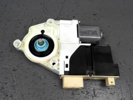 Moteur leve vitre avant gauche