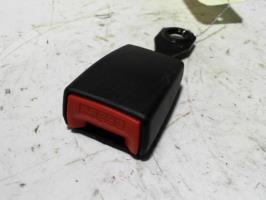 Attache ceinture arriere droit