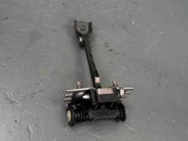 Tirant de porte arriere droit