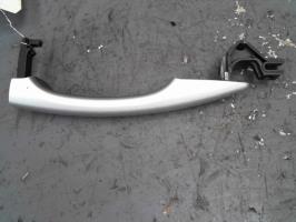 Poignee porte arriere droit