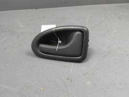 Poignee interieur avant droit