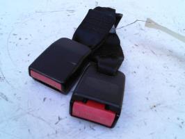 Attache ceinture arriere gauche