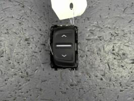 Interrupteur de leve vitre avant droit