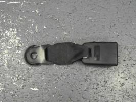 Attache ceinture arriere gauche