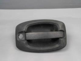 Poignee porte avant gauche