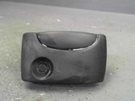 Poignee porte laterale droit
