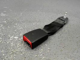 Attache ceinture arriere droit