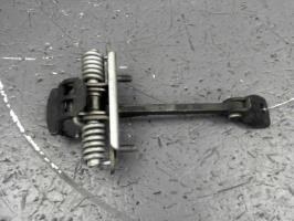 Tirant de porte avant droit