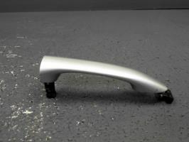 Poignee porte avant droit