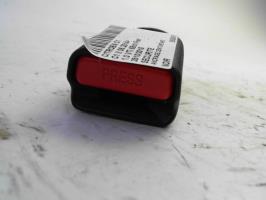 Attache ceinture arriere droit