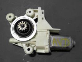 Moteur leve vitre avant droit