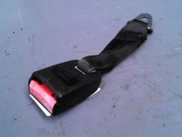 Attache ceinture arriere droit