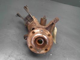 Fusee avant gauche