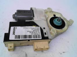Moteur leve vitre avant droit
