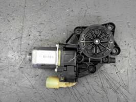 Moteur leve vitre avant gauche