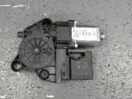 Moteur leve vitre avant droit