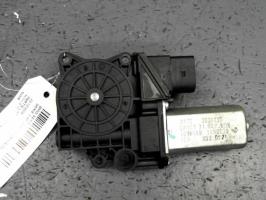 Moteur leve vitre avant gauche