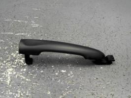 Poignee porte arriere droit