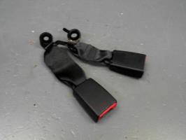 Attache ceinture arriere gauche