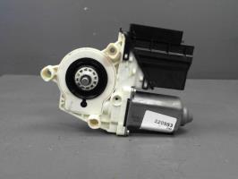 Moteur leve vitre avant droit