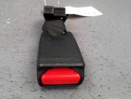 Attache ceinture arriere droit
